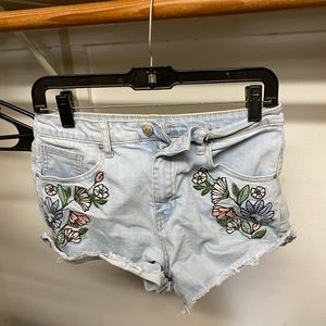 Forever 21 Floral shorts